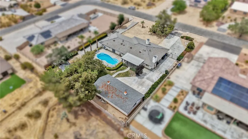 23333 Taos Apple Valley, CA 92307