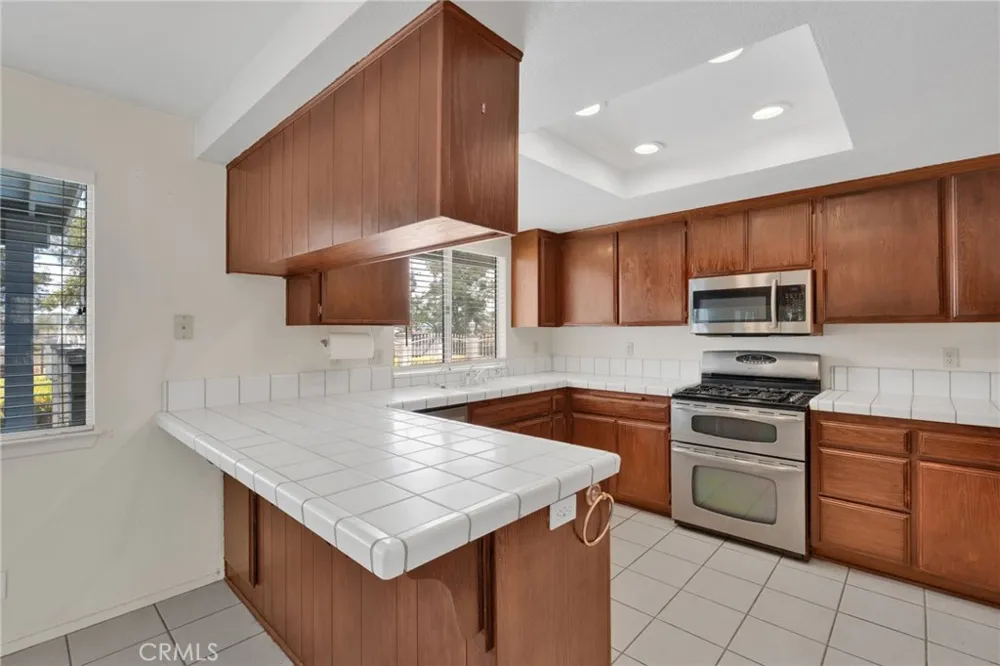 23333 Taos Apple Valley, CA 92307
