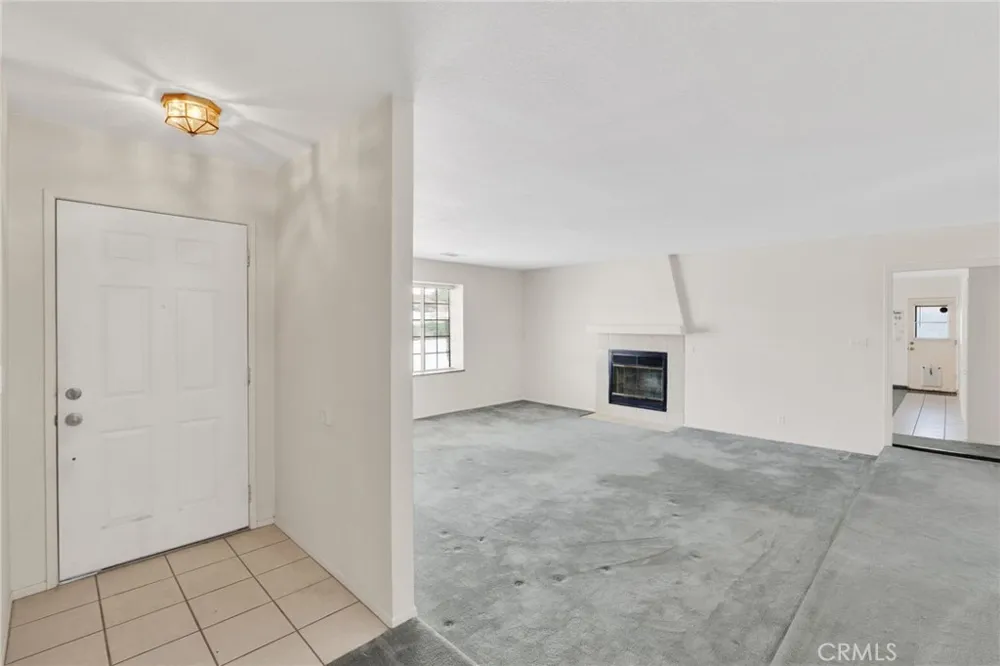 23333 Taos Apple Valley, CA 92307