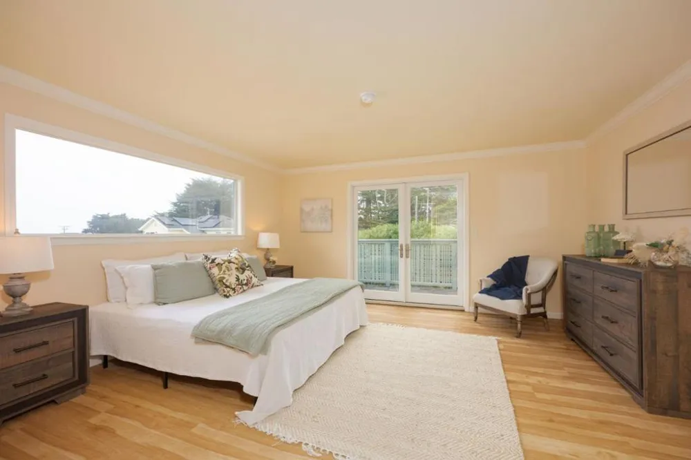 551 4th Street Montara, CA 94037
