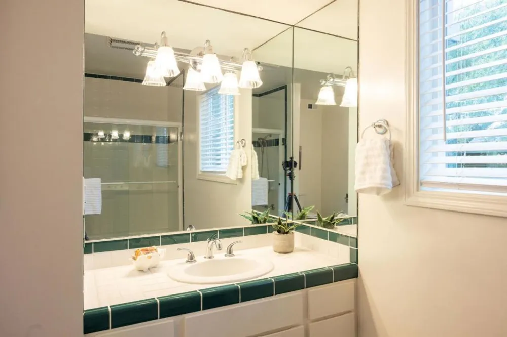 551 4th Street Montara, CA 94037