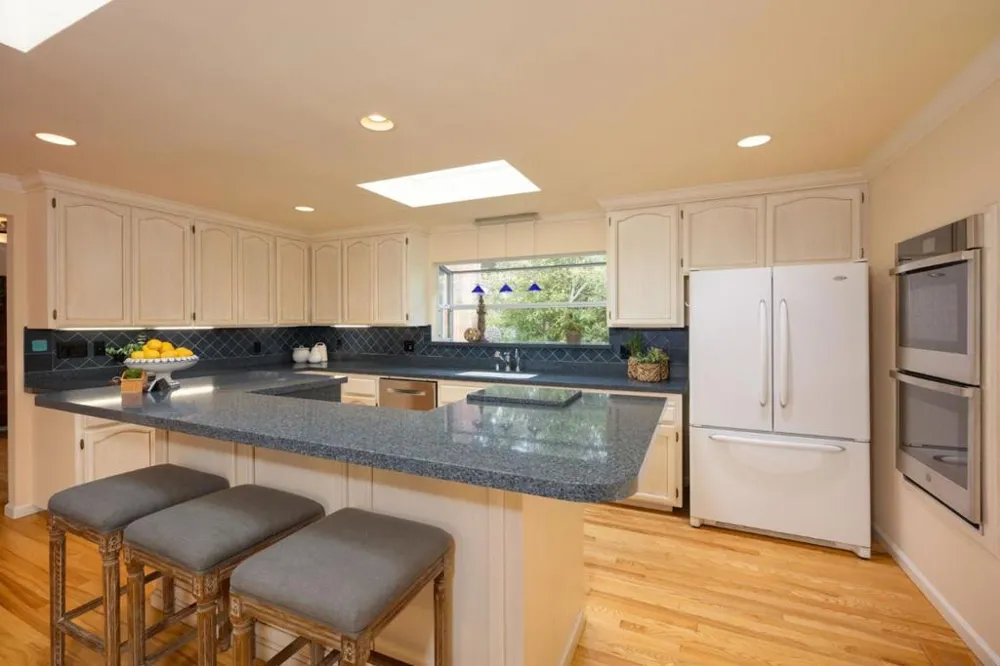 551 4th Street Montara, CA 94037
