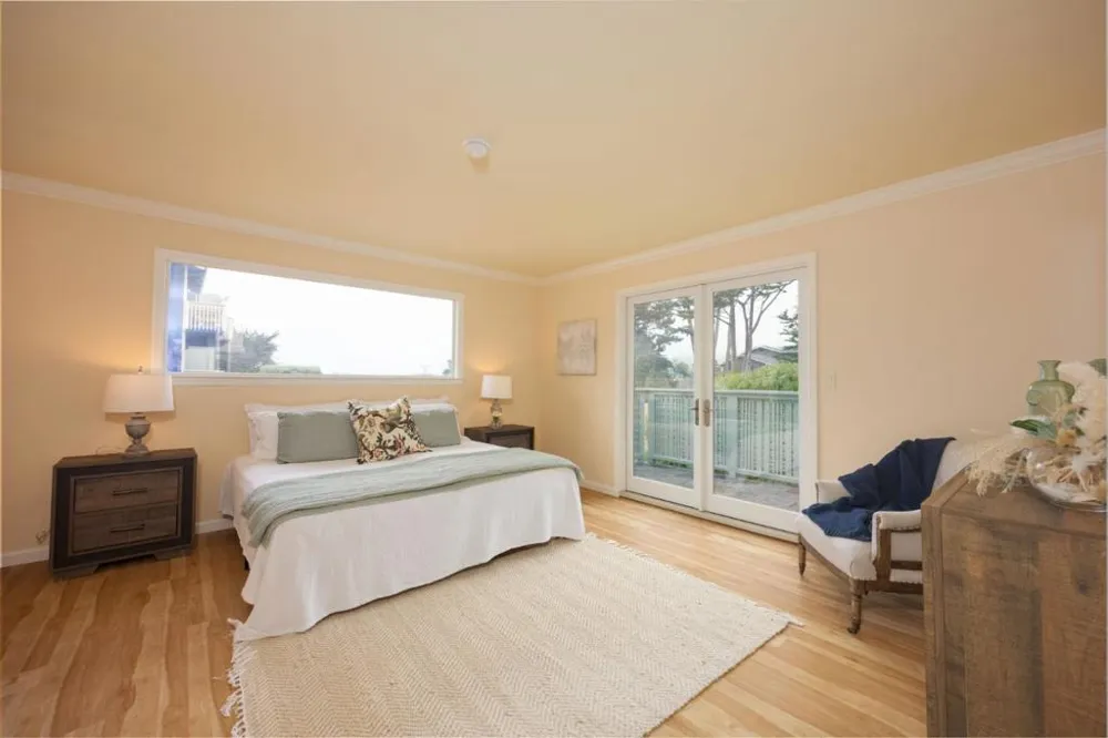 551 4th Street Montara, CA 94037