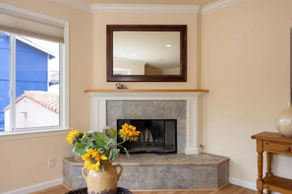 551 4th Street Montara, CA 94037