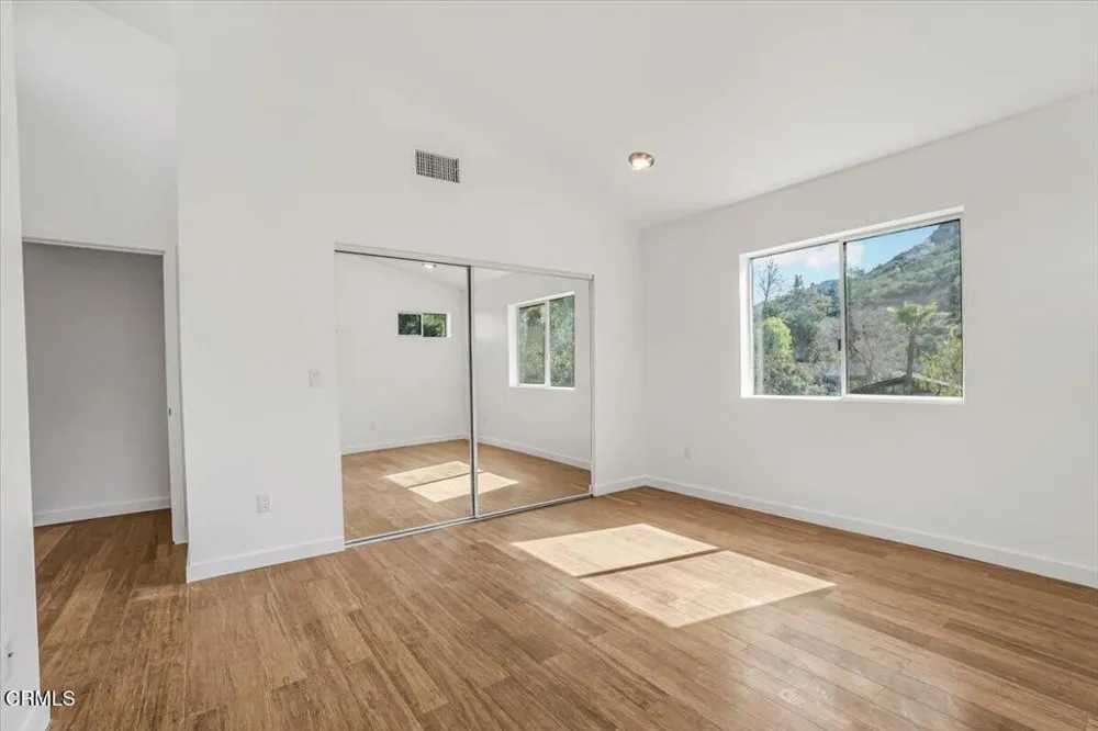 1944 Seminole Drive Agoura Hills, CA 91301