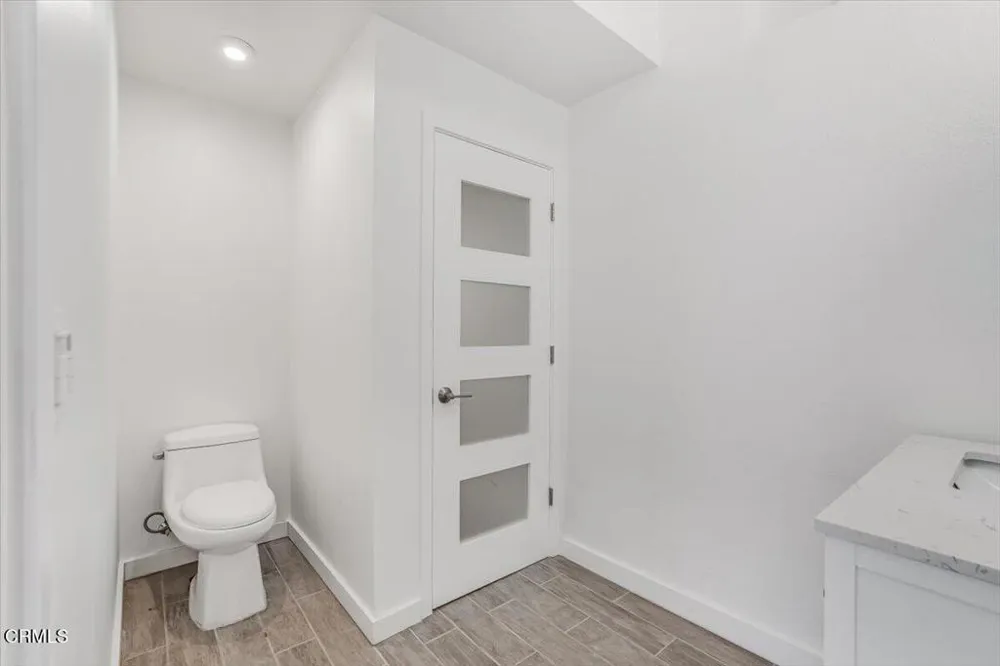 1944 Seminole Drive Agoura Hills, CA 91301
