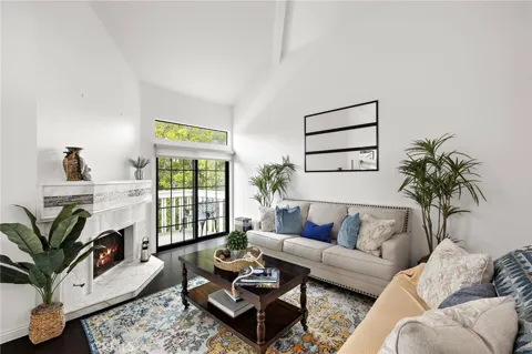 8206 Bridgepoint #206