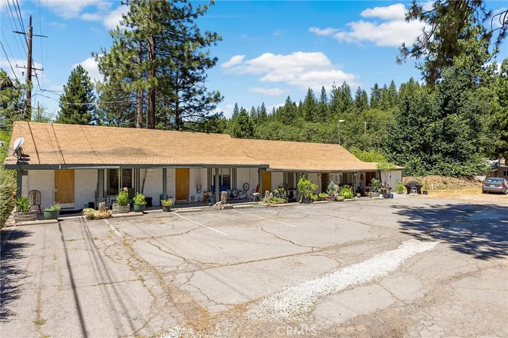 1089 E Main Quincy, CA 95971