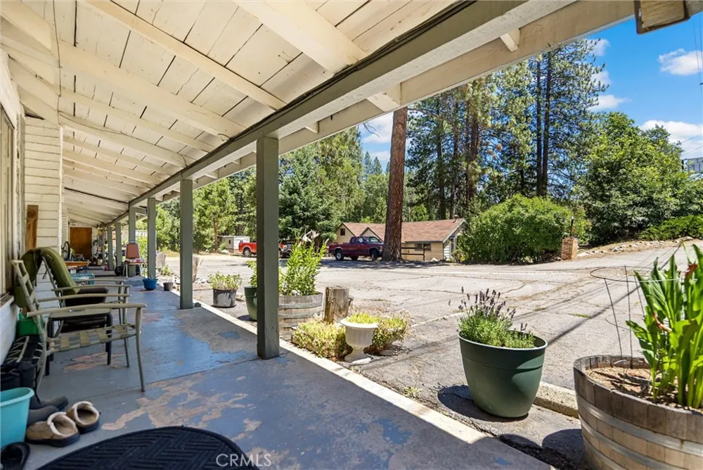 1089 E Main Quincy, CA 95971
