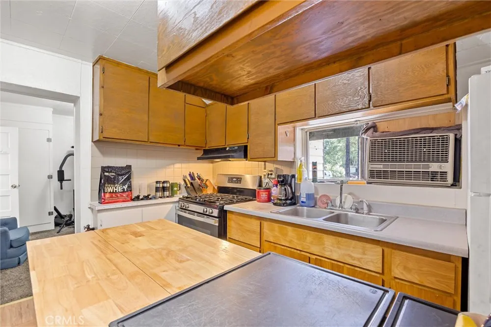 1089 E Main Quincy, CA 95971