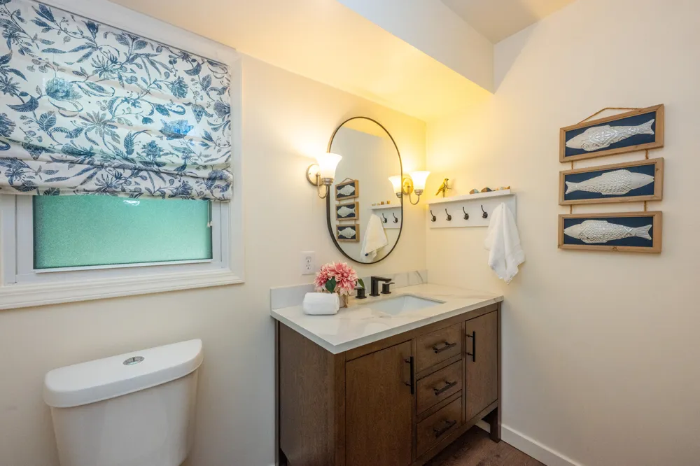 2240 Pleasant Hill Drive Norton Shores, MI 49441