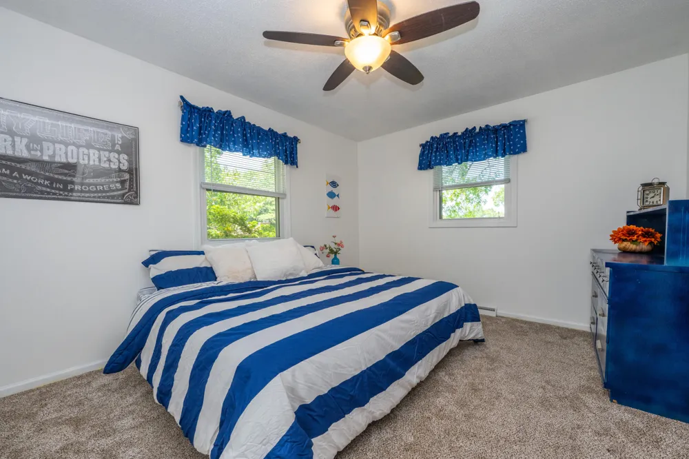 2240 Pleasant Hill Drive Norton Shores, MI 49441