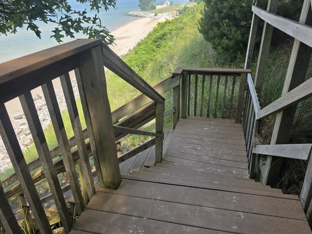 2240 Pleasant Hill Drive Norton Shores, MI 49441
