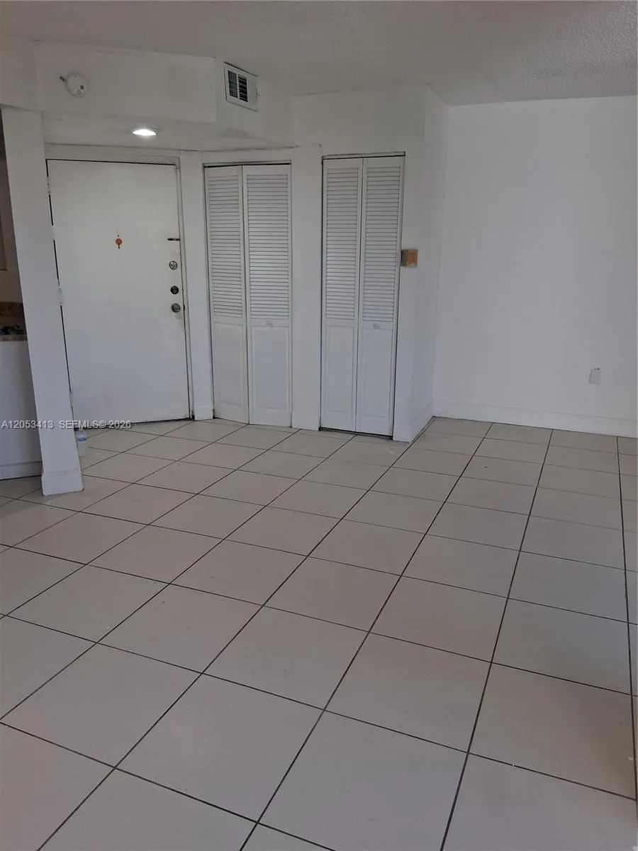 8255 SW 152nd Av #E-403 Unincorporated Dade County, FL 33193