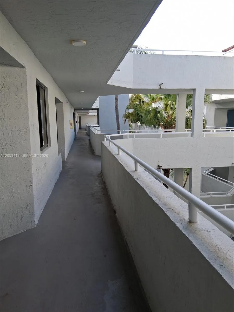 8255 SW 152nd Av #E-403 Unincorporated Dade County, FL 33193
