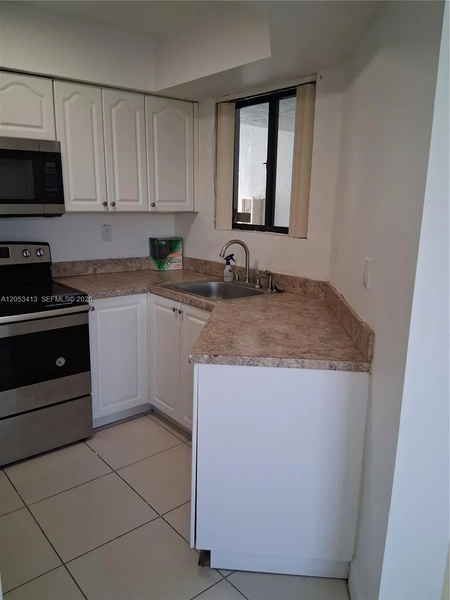 8255 SW 152nd Av #E-403 Unincorporated Dade County, FL 33193
