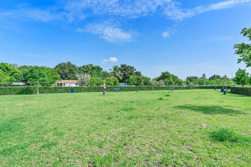 12424 NW 23rd Ct Miami, FL 33167