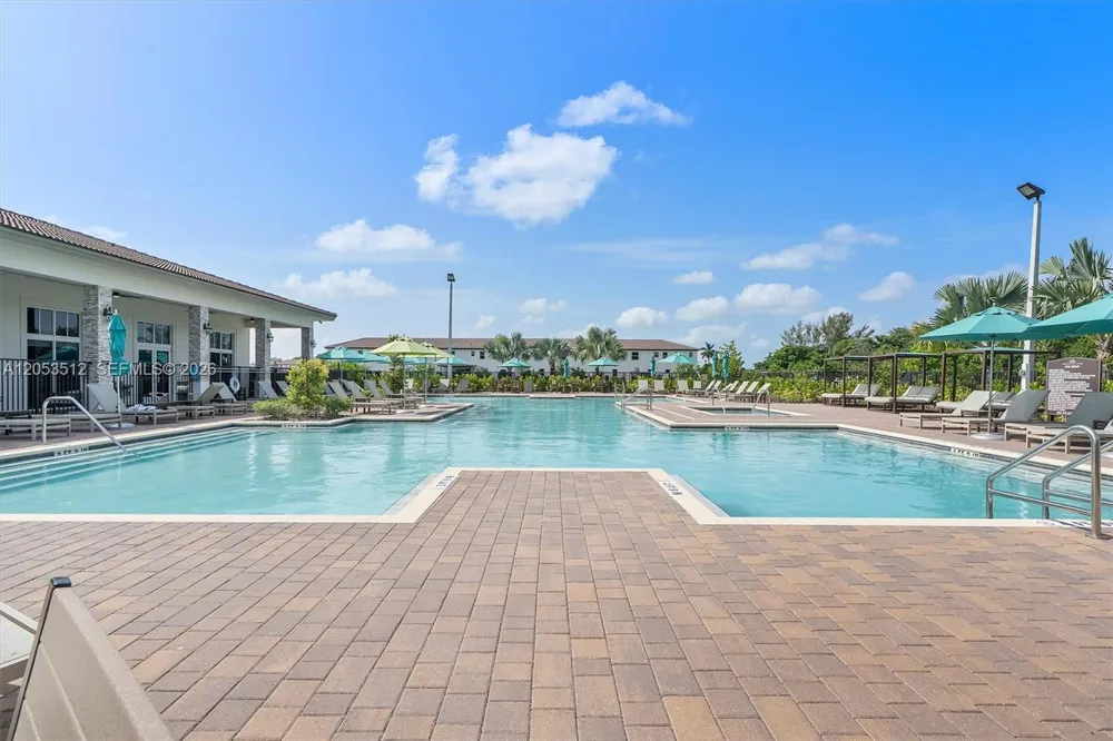 12424 NW 23rd Ct Miami, FL 33167