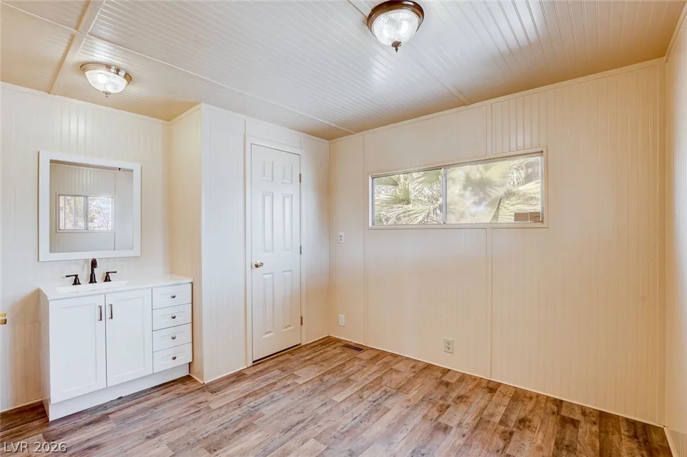 241 Powderhorn Avenue Overton, NV 89040