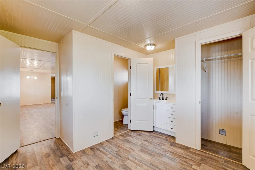 241 Powderhorn Avenue Overton, NV 89040