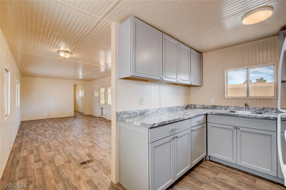241 Powderhorn Avenue Overton, NV 89040