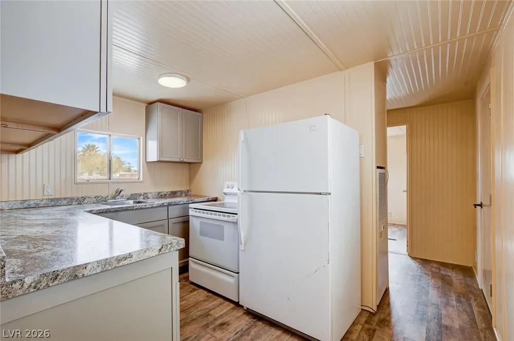 241 Powderhorn Avenue Overton, NV 89040
