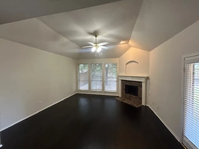 7215 Park Hill Trail Sachse, TX 75048