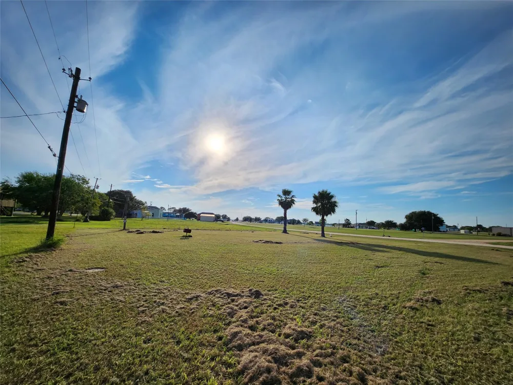 Mollnar Drive Palacios, TX 77465
