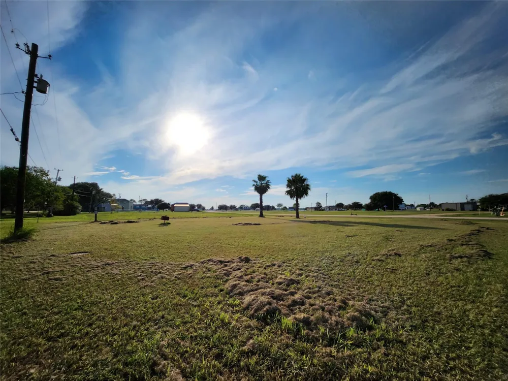 Mollnar Drive Palacios, TX 77465