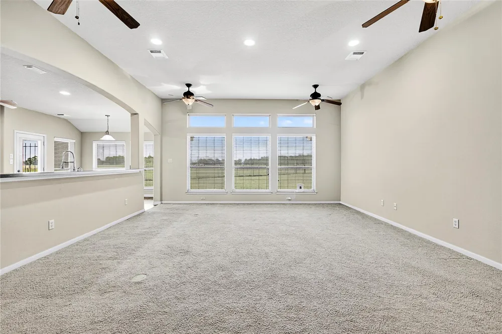 329 Gou Hole Cove, TX 77523