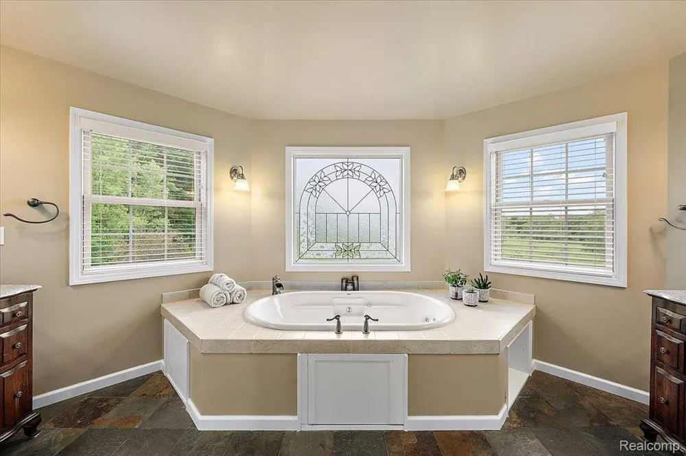 5035 Hidden Ridge Drive Hadley Township, MI 48455