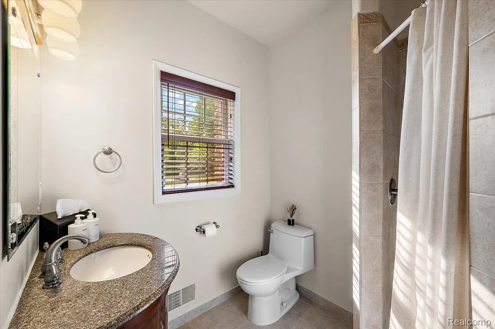 5035 Hidden Ridge Drive Hadley Township, MI 48455