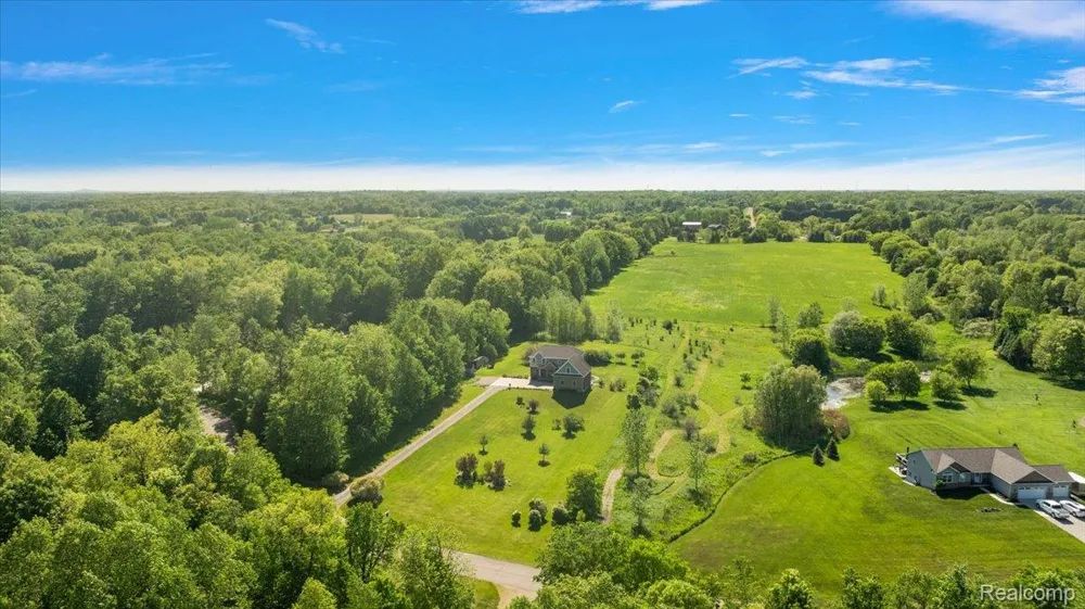 5035 Hidden Ridge Drive Hadley Township, MI 48455