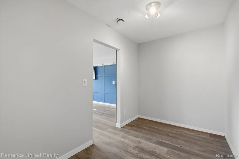 6109 Grand River Avenue Genoa Township, MI 48114