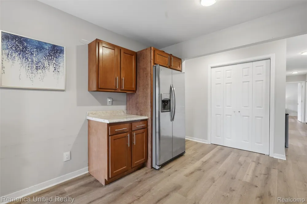 6109 Grand River Avenue Genoa Township, MI 48114