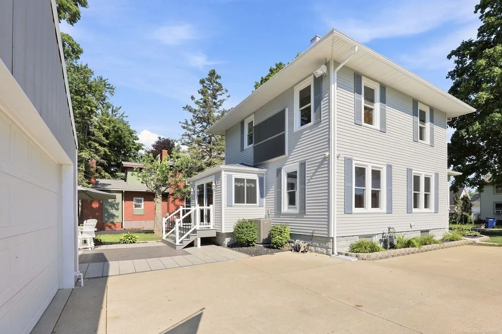8357 Van Aiken Street Ida Township, MI 48140