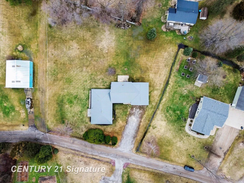 474 W Taylor Drive Jerome Township, MI 48657