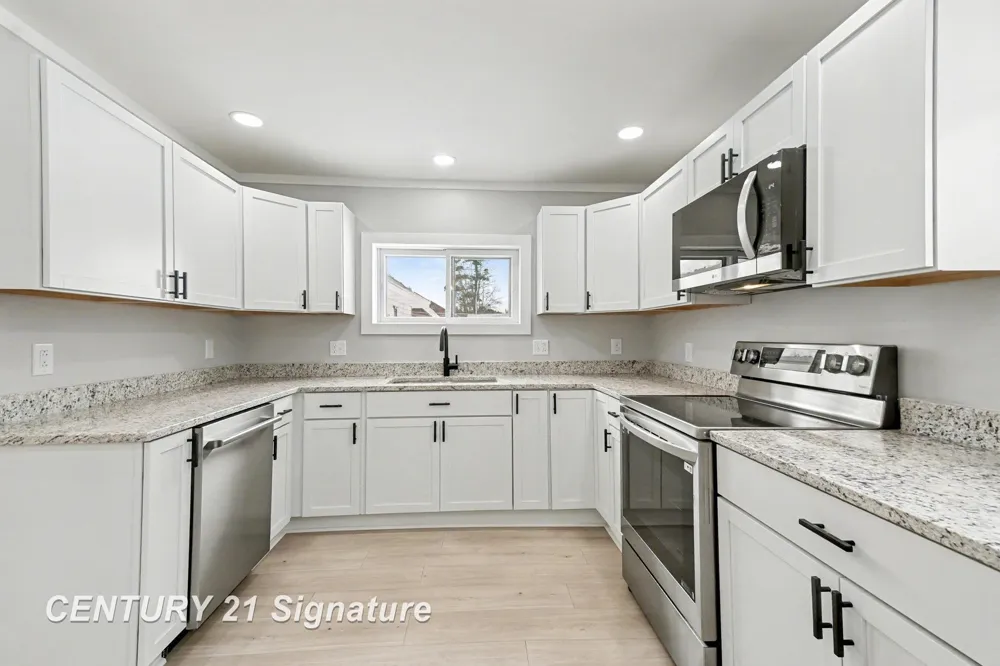 474 W Taylor Drive Jerome Township, MI 48657