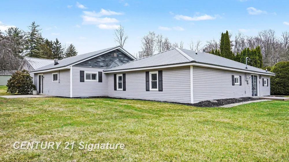 474 W Taylor Drive Jerome Township, MI 48657