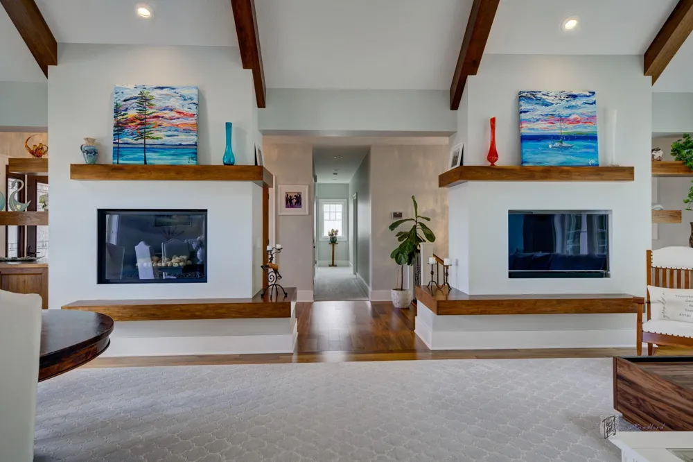 6885 E Shore Road Peninsula Township, MI 49686