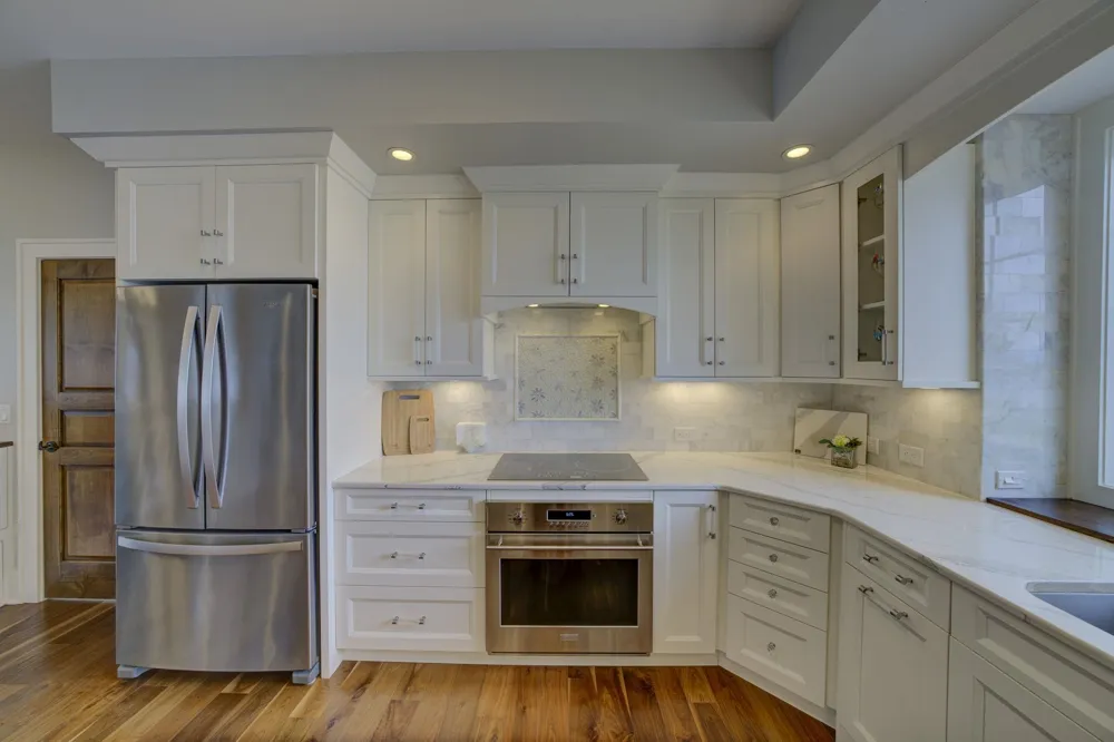 6885 E Shore Road Peninsula Township, MI 49686