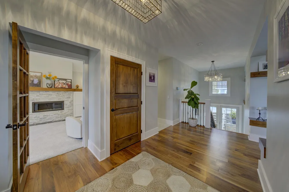 6885 E Shore Road Peninsula Township, MI 49686