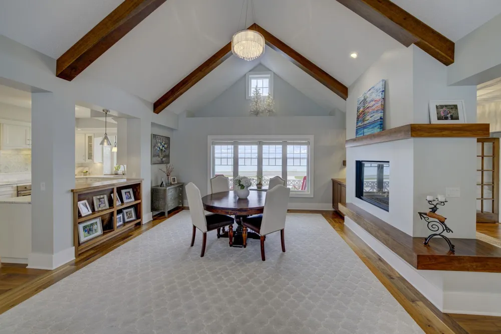 6885 E Shore Road Peninsula Township, MI 49686
