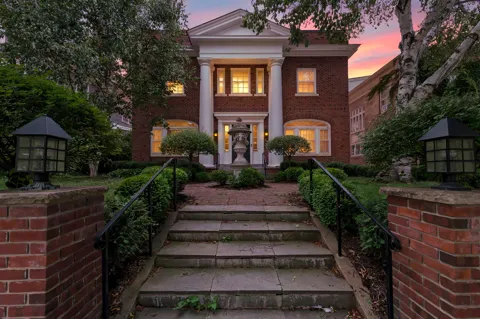 1785 Dupont Avenue S #Upper