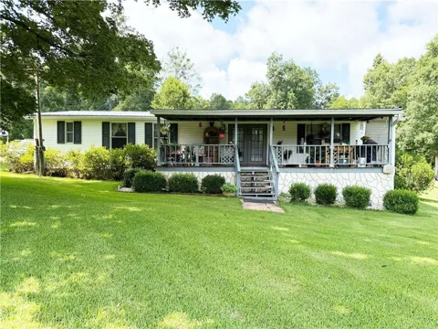 156 Montego Bay Road NW