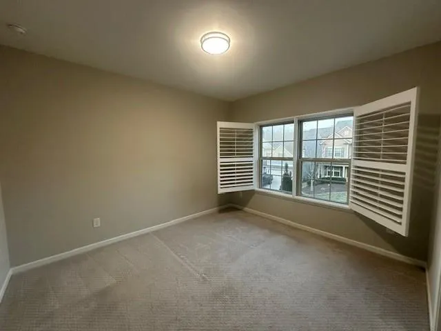 311 Chesterfield Cove Woodstock, GA 30189