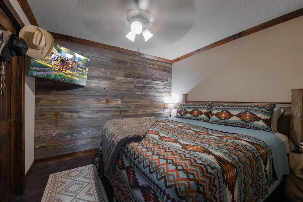 1 Fm 3179 Huntsville, TX 77340