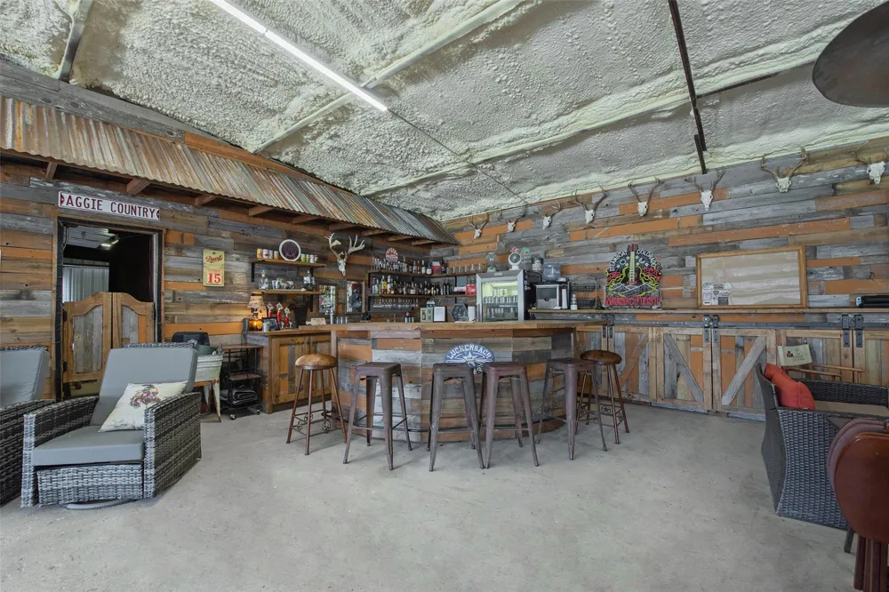 1 Fm 3179 Huntsville, TX 77340