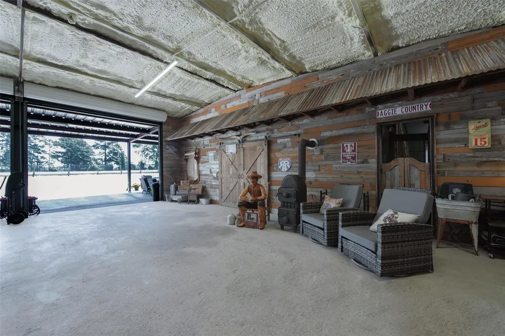 1 Fm 3179 Huntsville, TX 77340