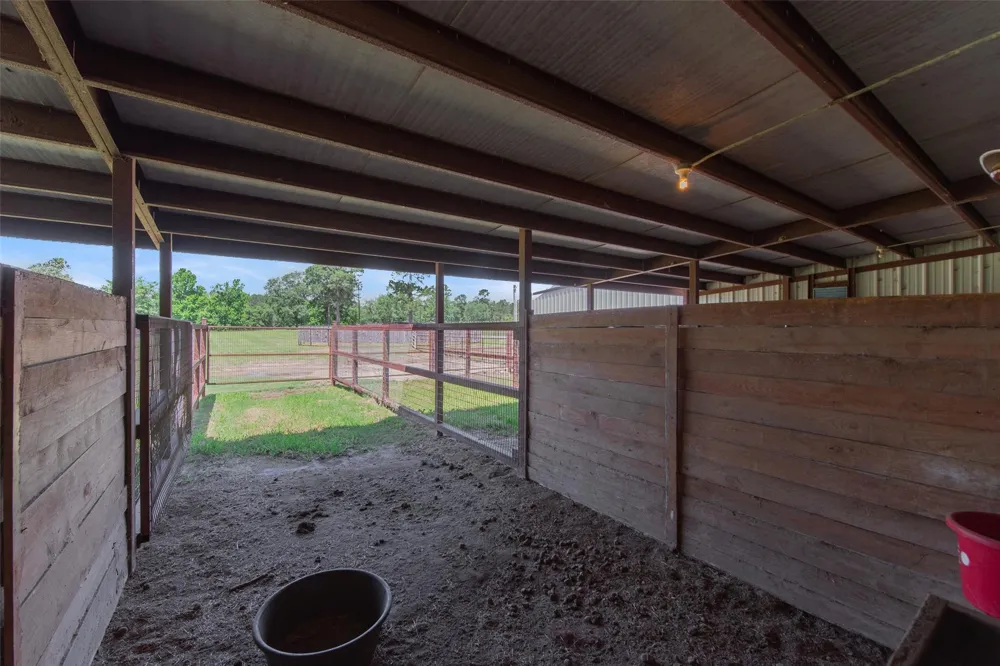 1 Fm 3179 Huntsville, TX 77340